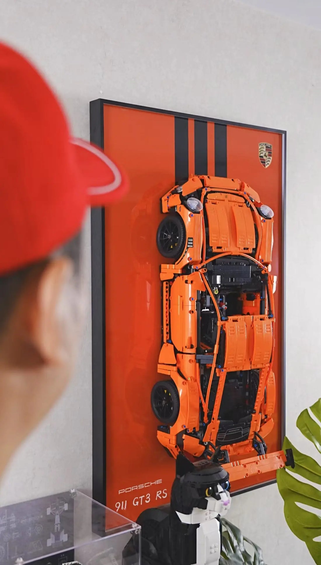LEGO 42056 Porsche 911 GT3 RS: This ‘lego wall mount’ is Its ‘Mechanical Gallery’