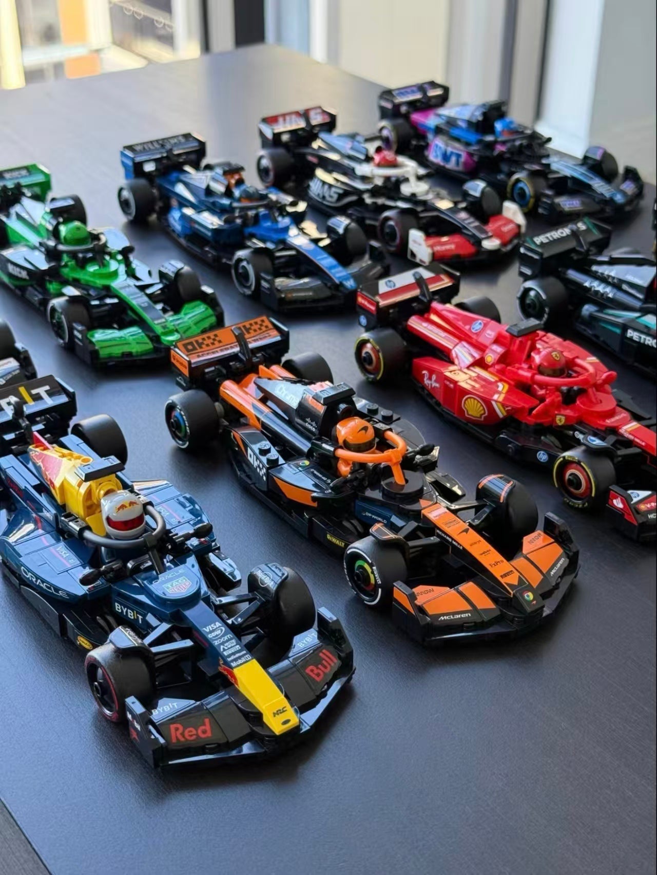 Roar of Engines in Bricks! The LEGO F1 Collection: From Beginner Sets to Collector’s Editions, A Must-Have for Every Racing Fan