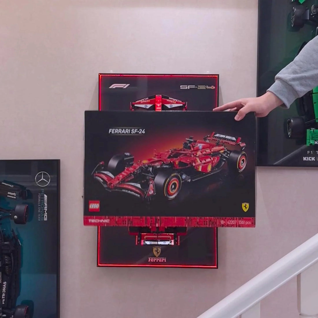 Building Experience | LEGO Technic SF24: Bringing Ferrari’s F1 Passion to Life!