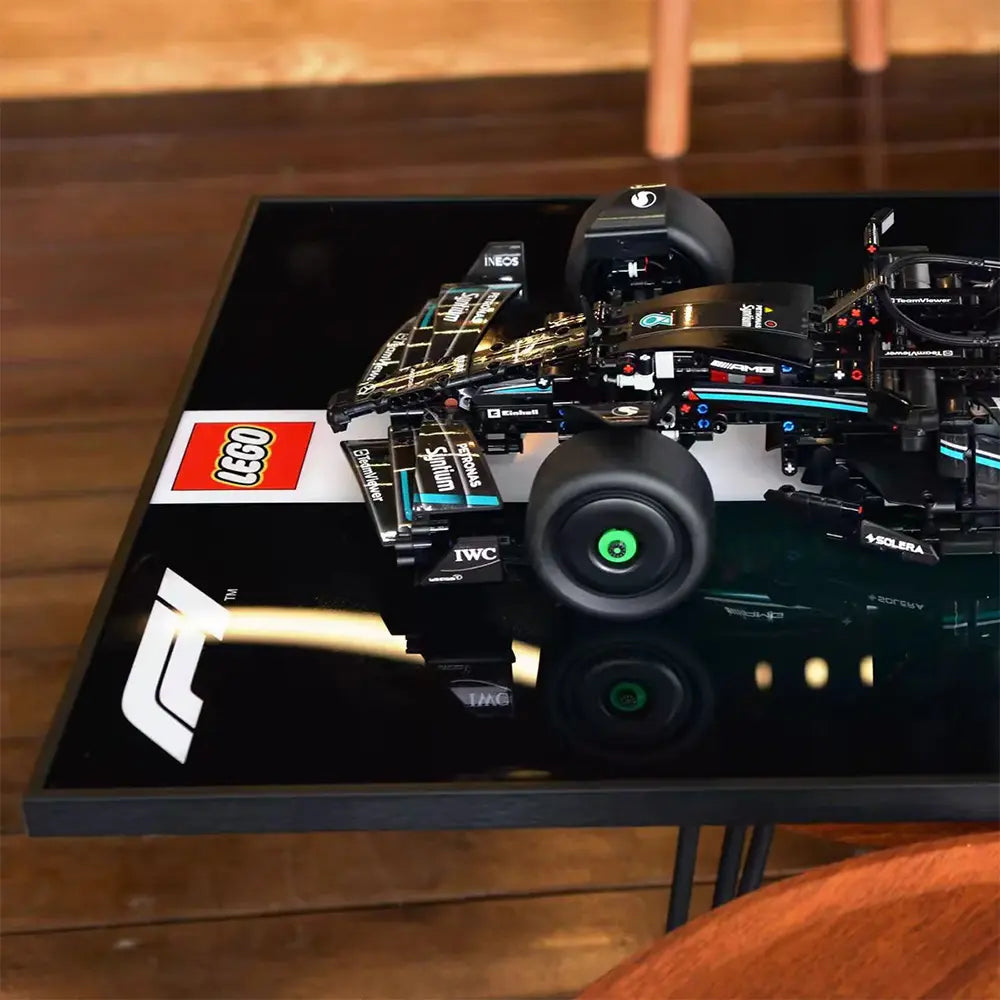 For F1 LEGO Enthusiasts: Dia's Wall Mount Frame, Where Speed and Passion Meet Your Wall