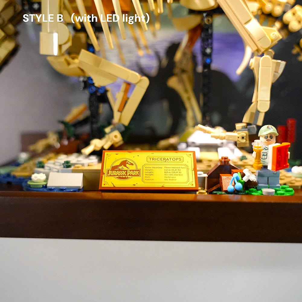 Wall Display Frame for LEGO® Dinosaur Fossils: Triceratops (77985)