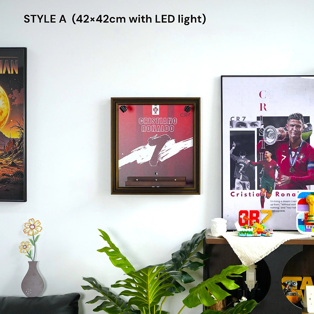 Wall Display Frame for LEGO® Editions Cristiano Ronaldo – Soccer Legend (43016)